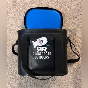 Rugged Road 30 Can Soft Cooler